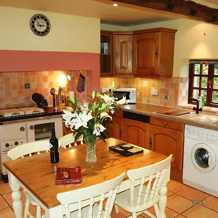 Lanthwaite Green Old Farmhouse * Loweswater